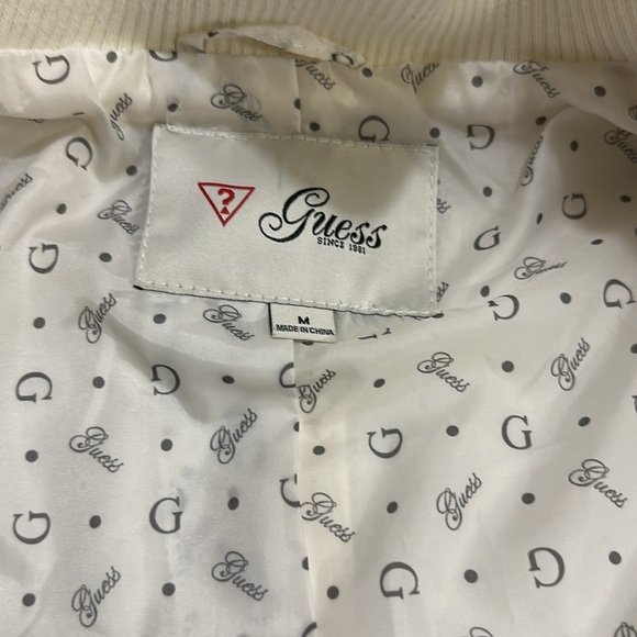 Guess winter jacket - Picture 9 of 12